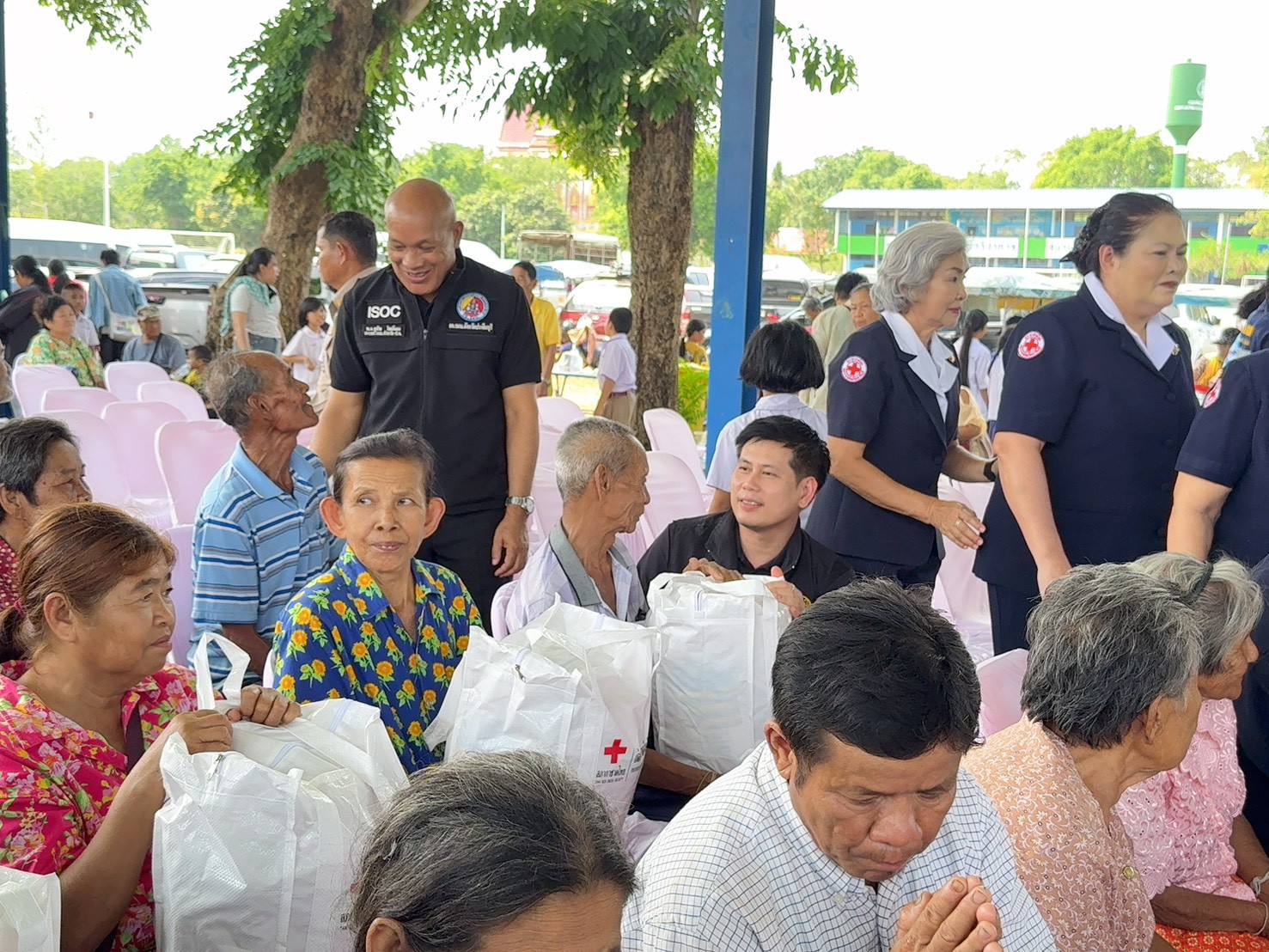 title - วันที่ 22 เมษายน 2569 นายวิทูล ประดิษฐบุญ ปฏิรูปที่ดินจังหวัดปราจีนบุรี  พร้อมด้วย เจ้าหน้าที่ ส.ป.ก.ปราจีนบุรี เข้าร่วมโครงการจังหวัดเคลื่อนที่  โครงการ 